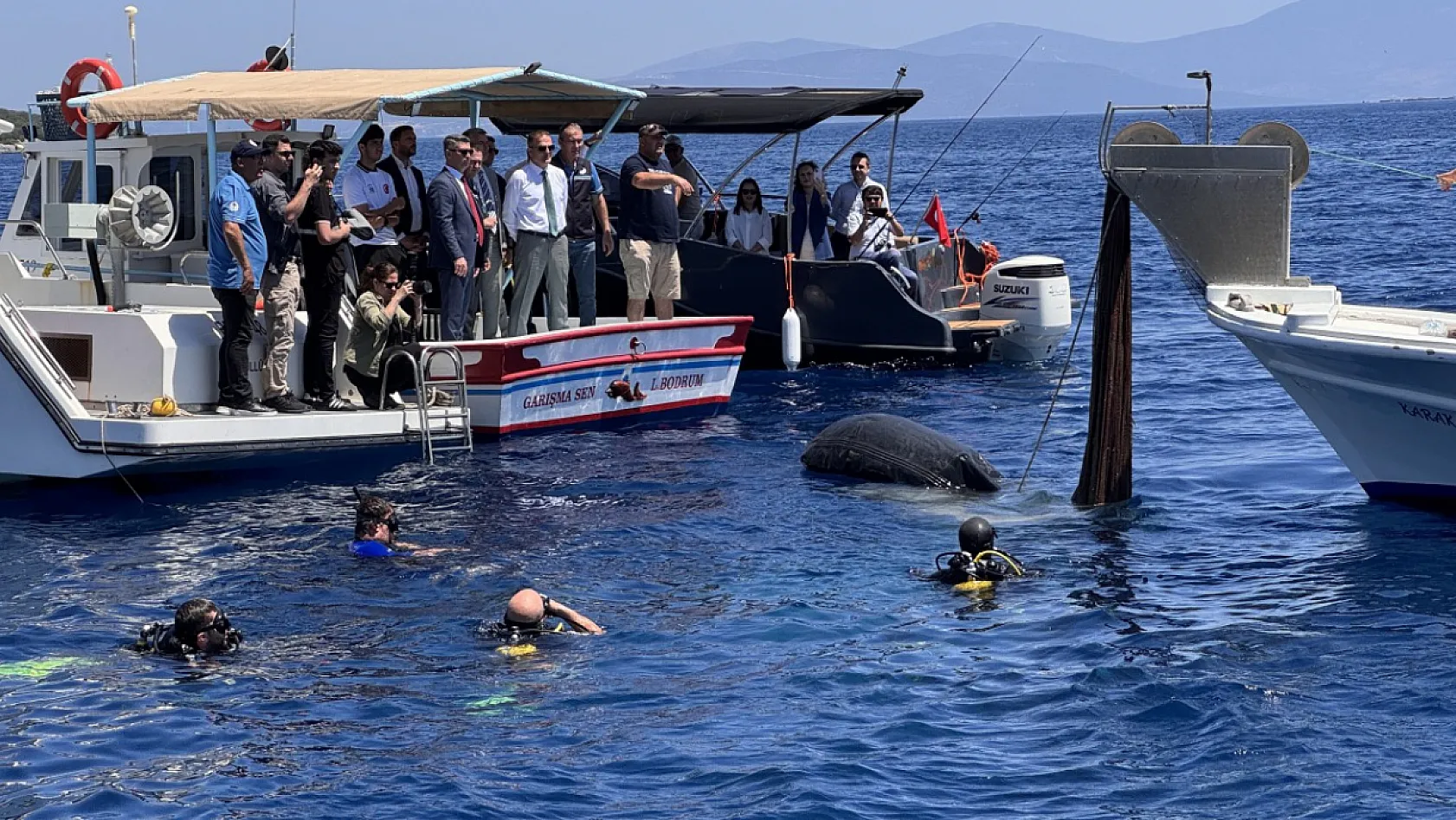 Muğla Valisi Akbıyık'ın katılımıyla Bodrum'da hayalet ağ ve deniz temizliği yapıldı