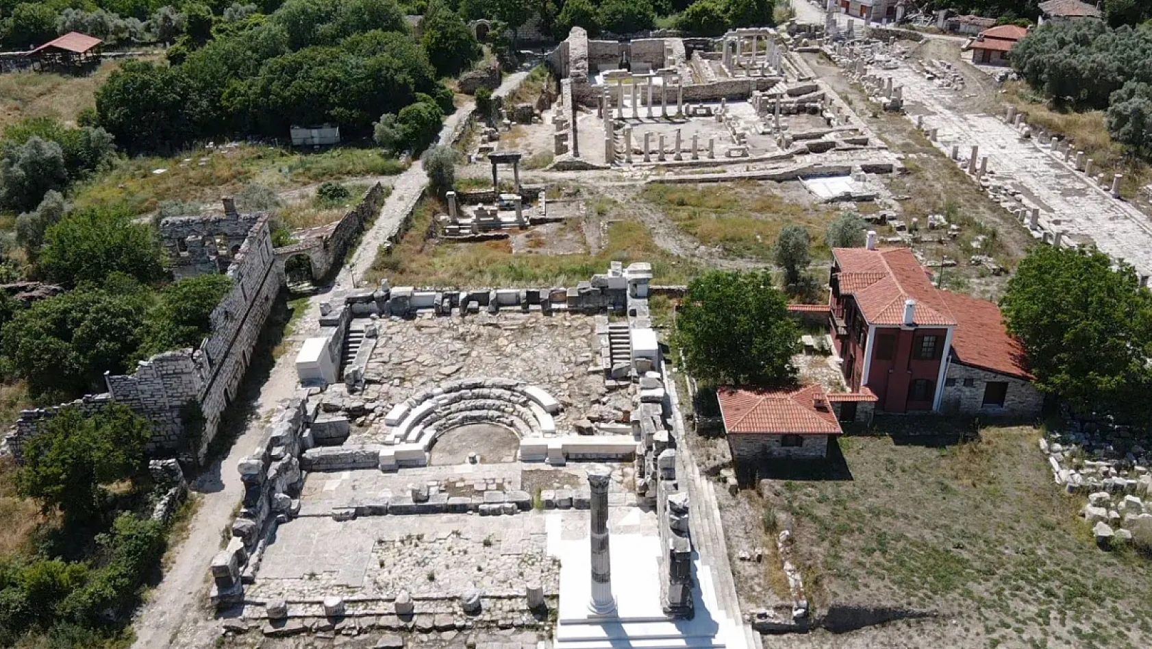Stratonikeia Antik Kenti'nde buluntuların üçte birini Türk dönemi eserleri oluşturuyor