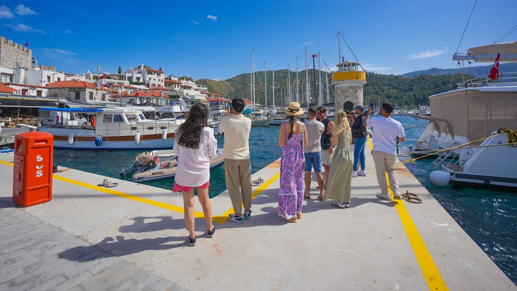 Sosyal medya fenomenleri, Marmaris'in doğal güzelliklerini ve yöresel lezzetlerini özel içeriklerle tanıttı
