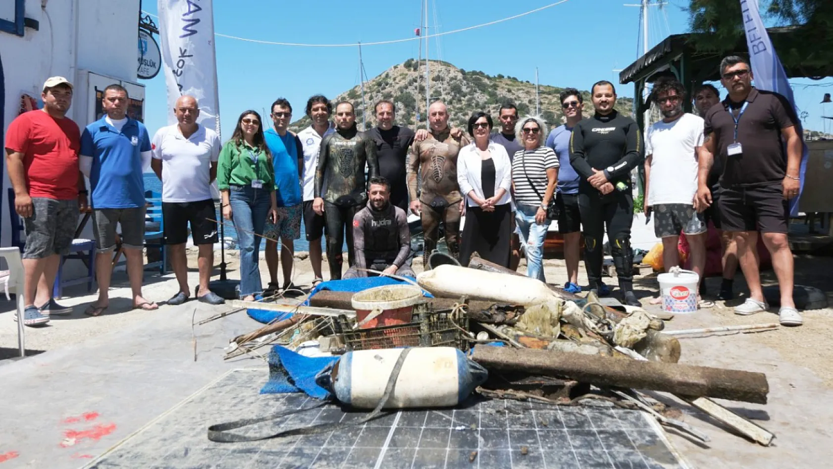 Bodrum'da dalgıçlar deniz dibinden 250 kilogram atık çıkardı