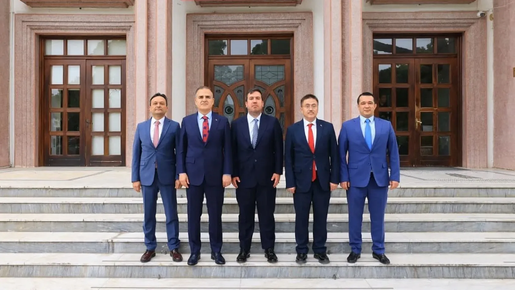 Adalet Bakanlığı heyeti, Vali Akbıyık ile görüştü