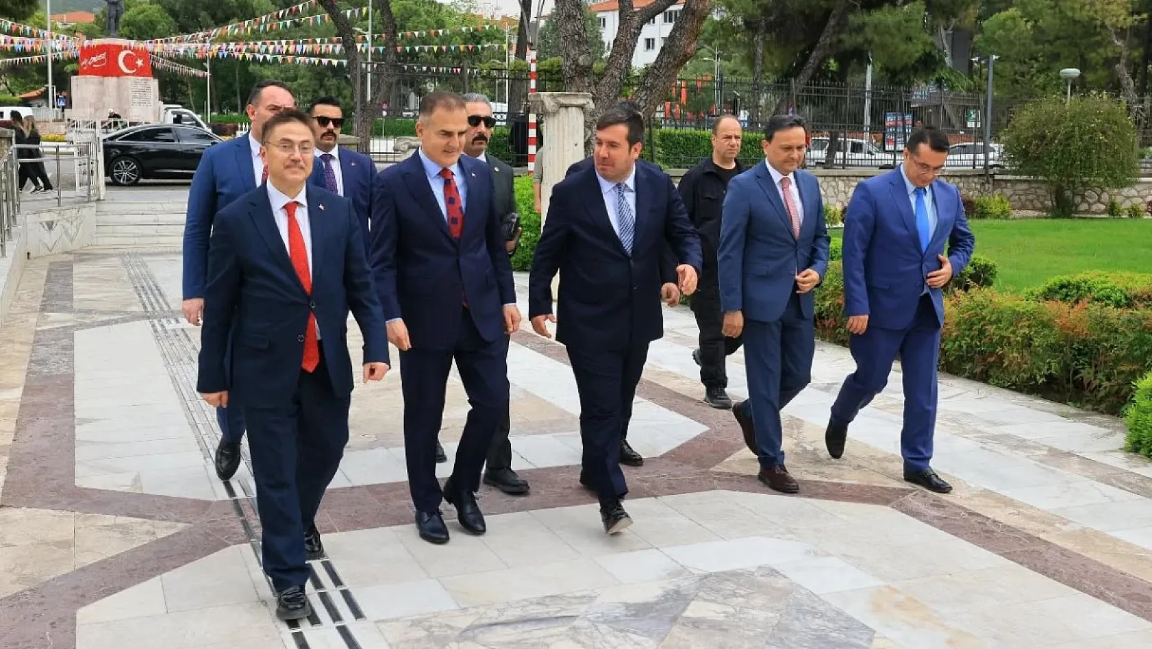 Adalet Bakanlığı heyeti, Vali Akbıyık ile görüştü