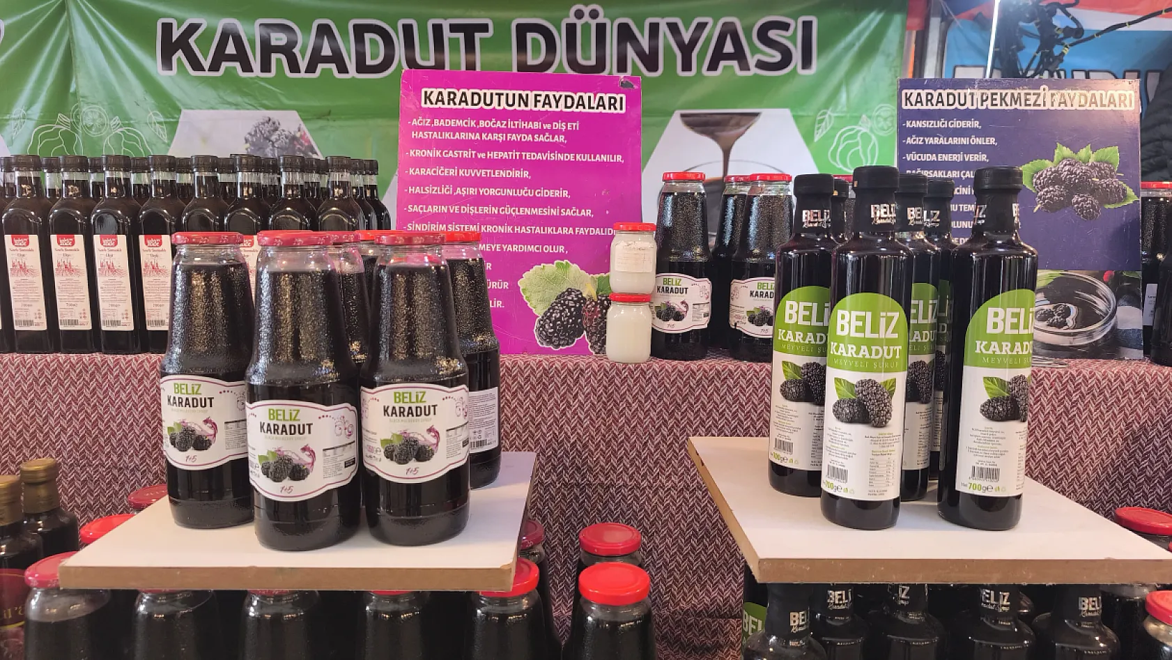 Fethiye Yöresel Ürünler Festivali'nde karadut ve pekmez en çok tercih edilenler arasında