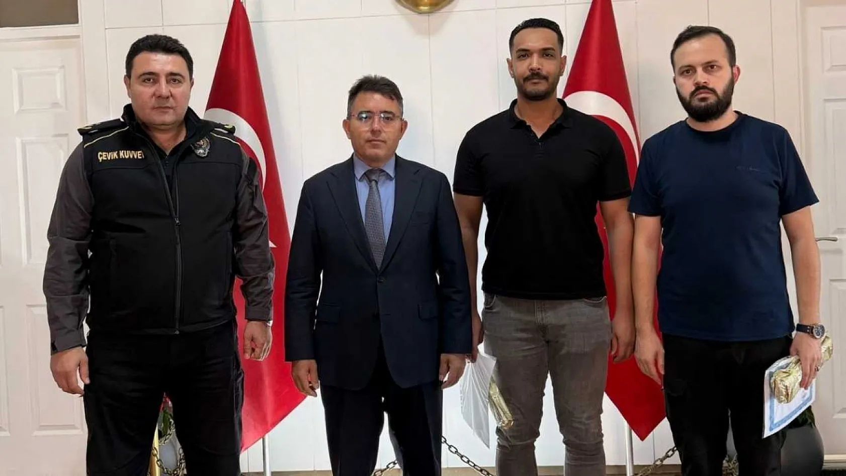 Marmaris'te duyarlı polis memurları ödüllendirildi