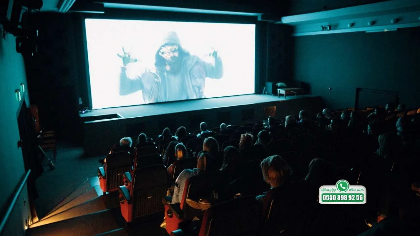 Dünya Sinema Günü'nde Fethiye Halkına Sorduk: En Sevdiğiniz Yerli ve Yabancı Film Hangisi?