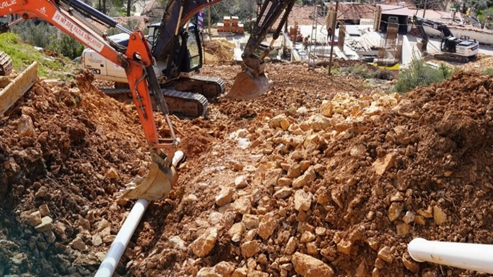 Ula'nın içme suyu hatları yenileniyor