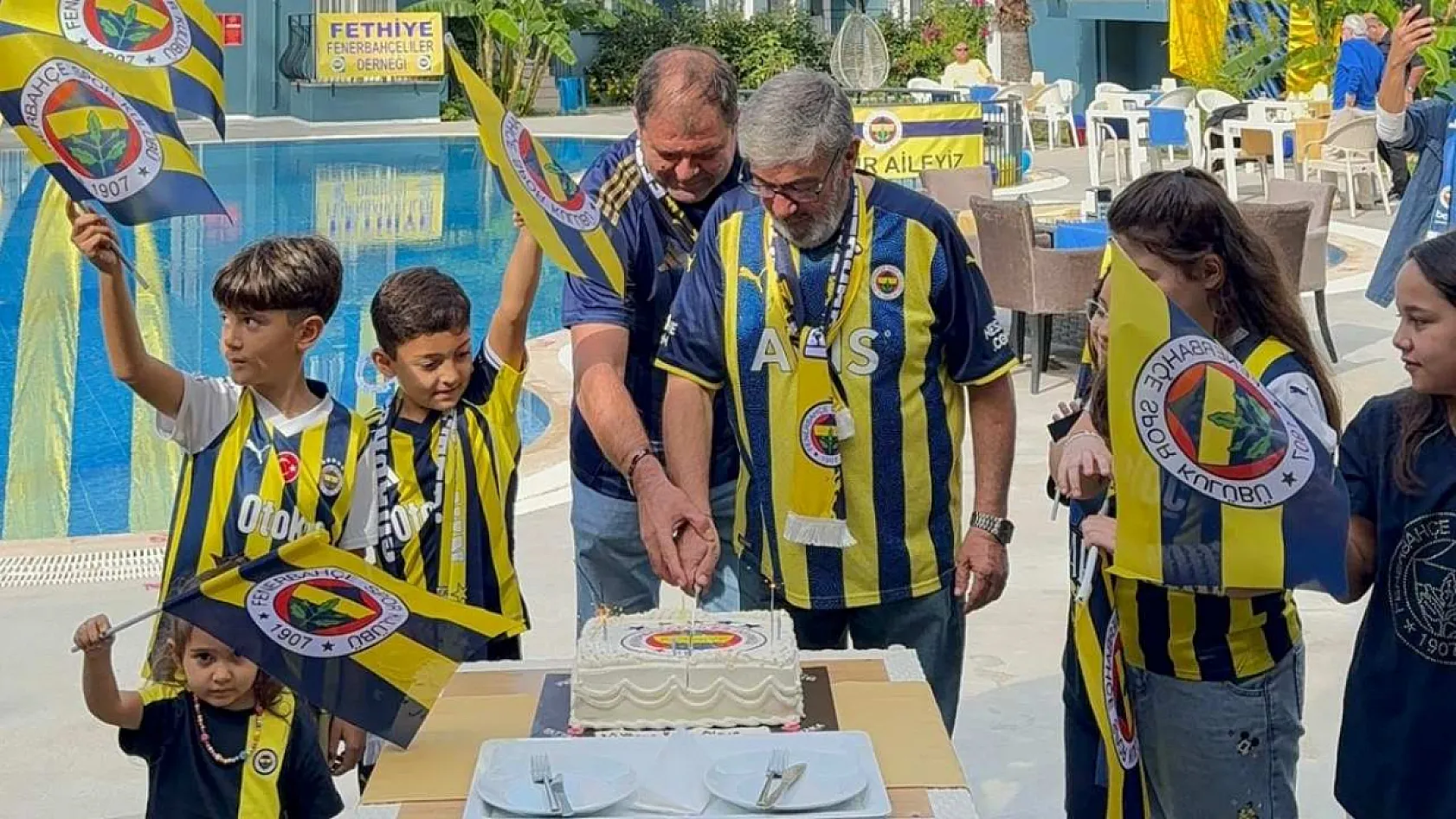 Fethiye Fenerbahçeliler Derneği 30. Yılını Ölüdeniz'de Kutladı