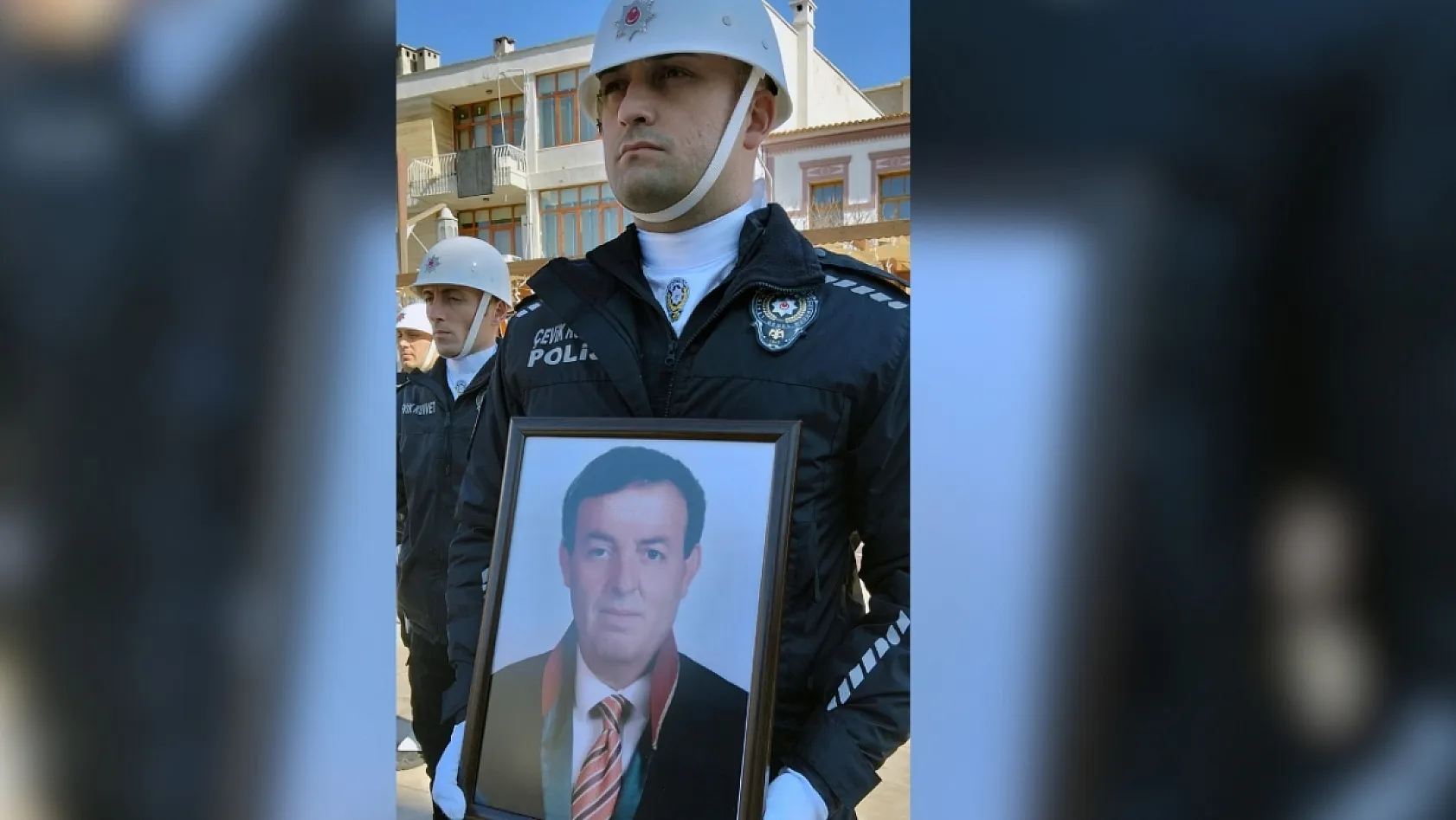 Muğla Eski Vali Yardımcısı Küçük toprağa verildi