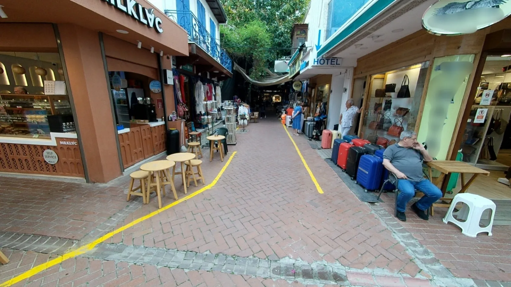 Fethiye'de Paspatur Çarşısı'nda Bayram Öncesi Sıkı Denetim