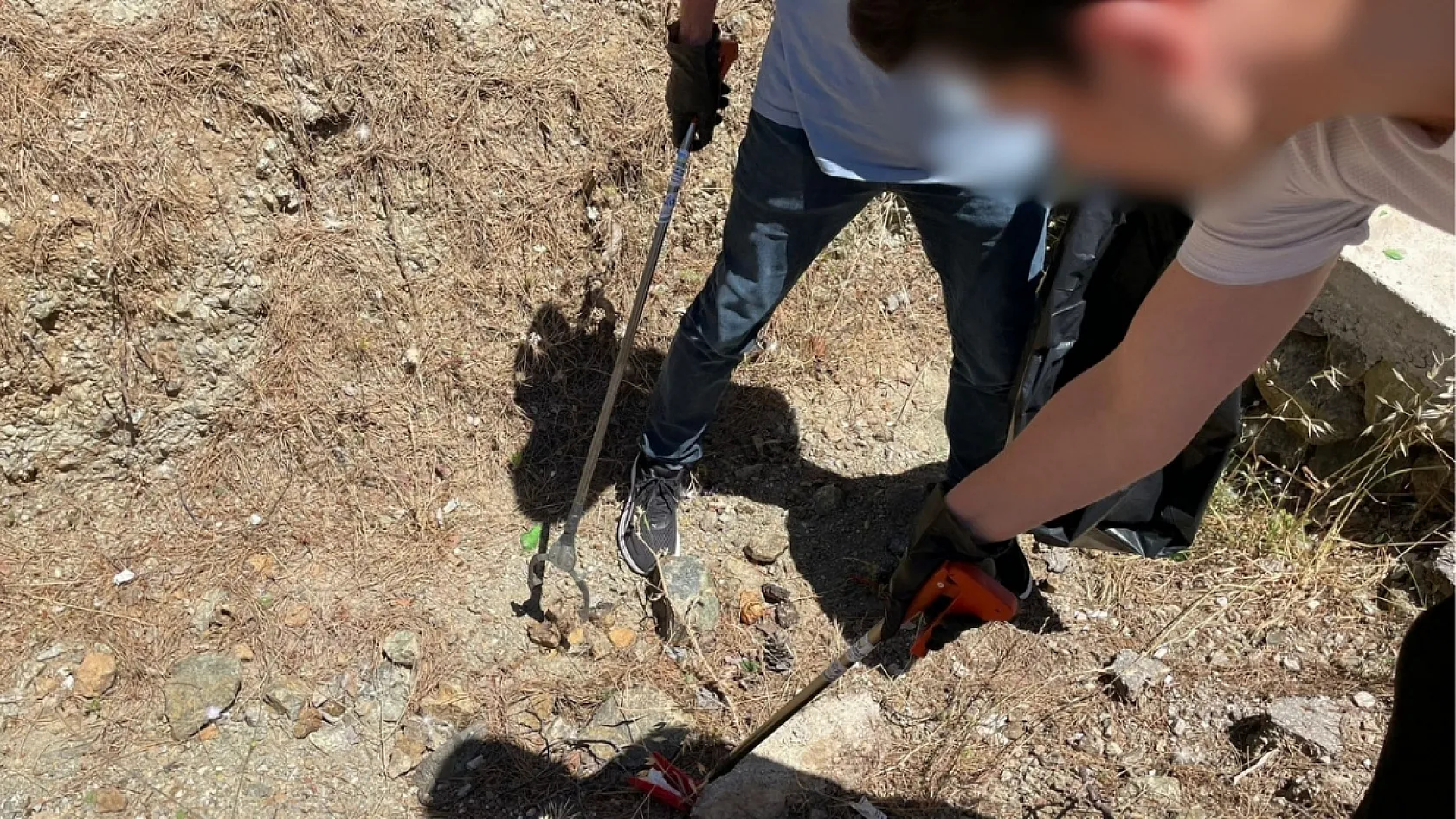 Seydikemer Eşen Açık Ceza İnfaz Kurumu'ndan Yarımada da çevre temizliği