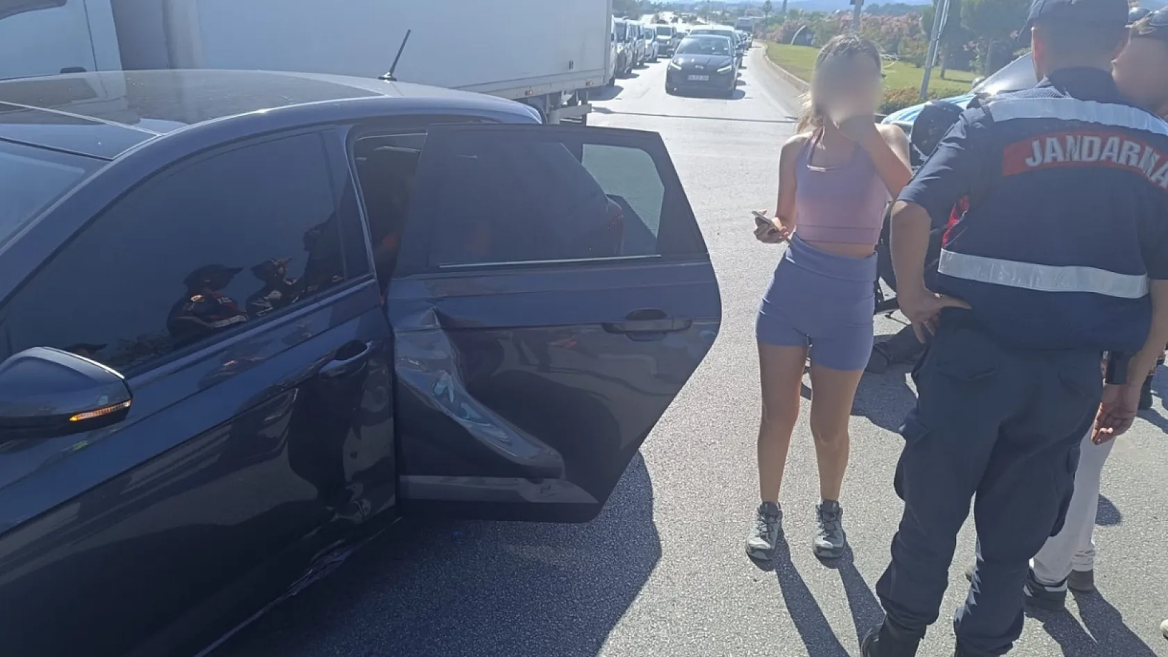 Fethiye'de Çiftlik-Kargı kavşağında kaza: Motosiklet sürücüsü yaralandı