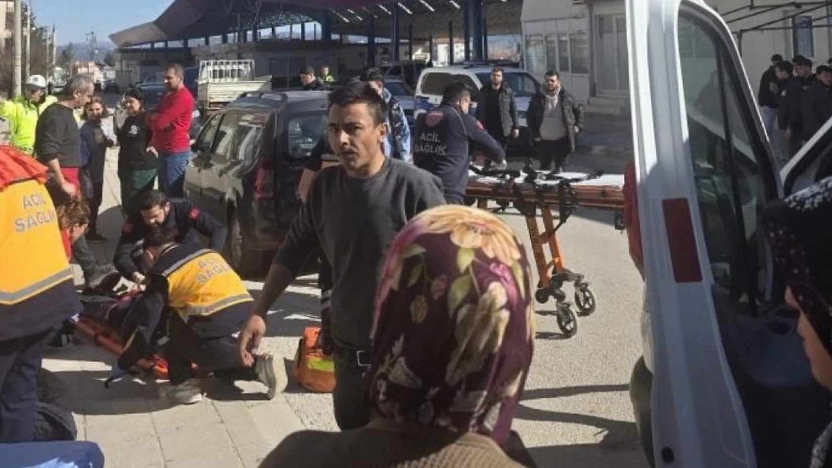 Eski karısını bacağından pompalı tüfekle yaraladı, iş yeri sahibi tarafından kolundan vuruldu