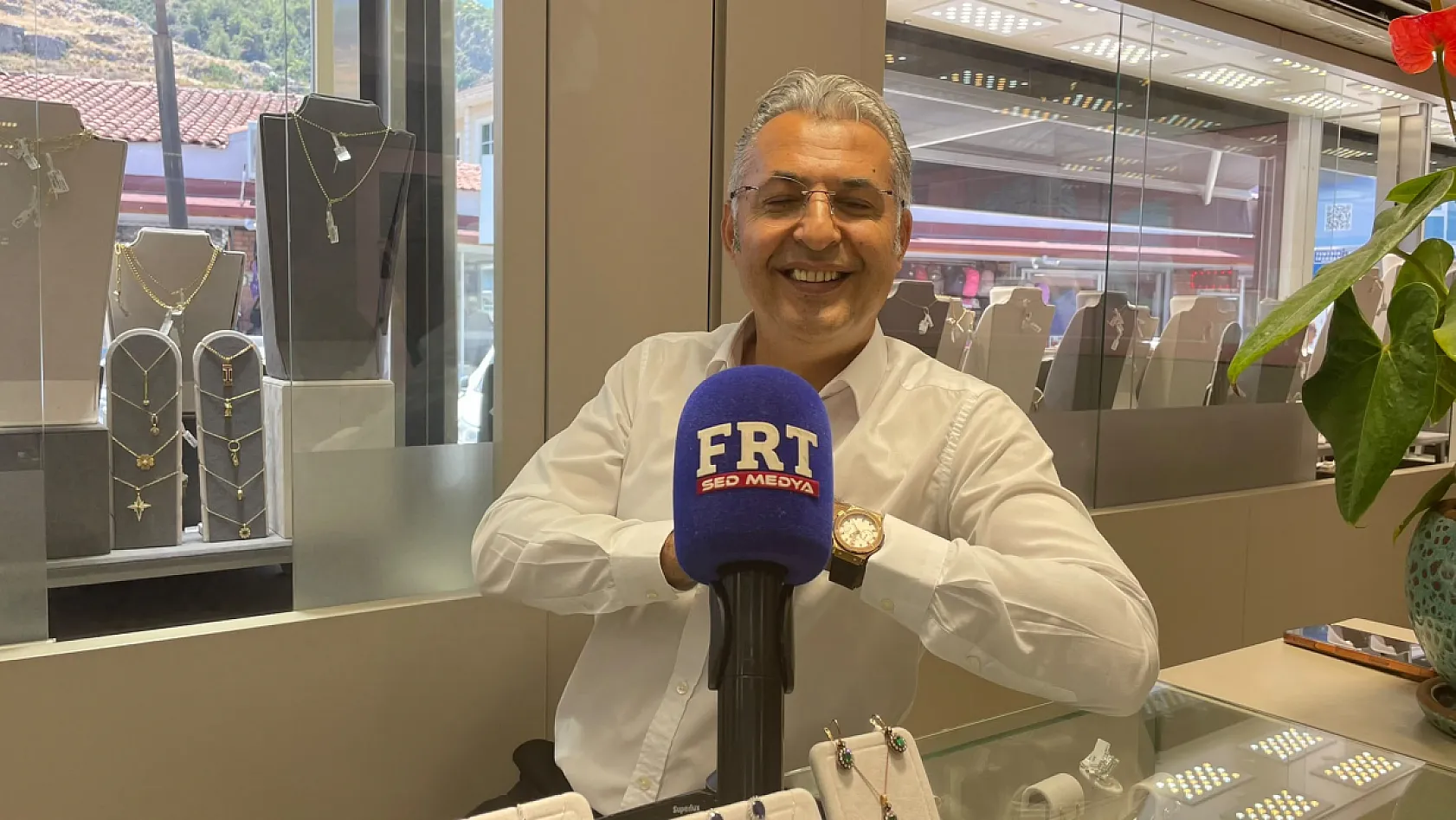 Fethiye'de Karlık Kuyumculuk'tan Altın Yorumu: 'Altın Uzun Vadede Her Zaman Kazandırır'