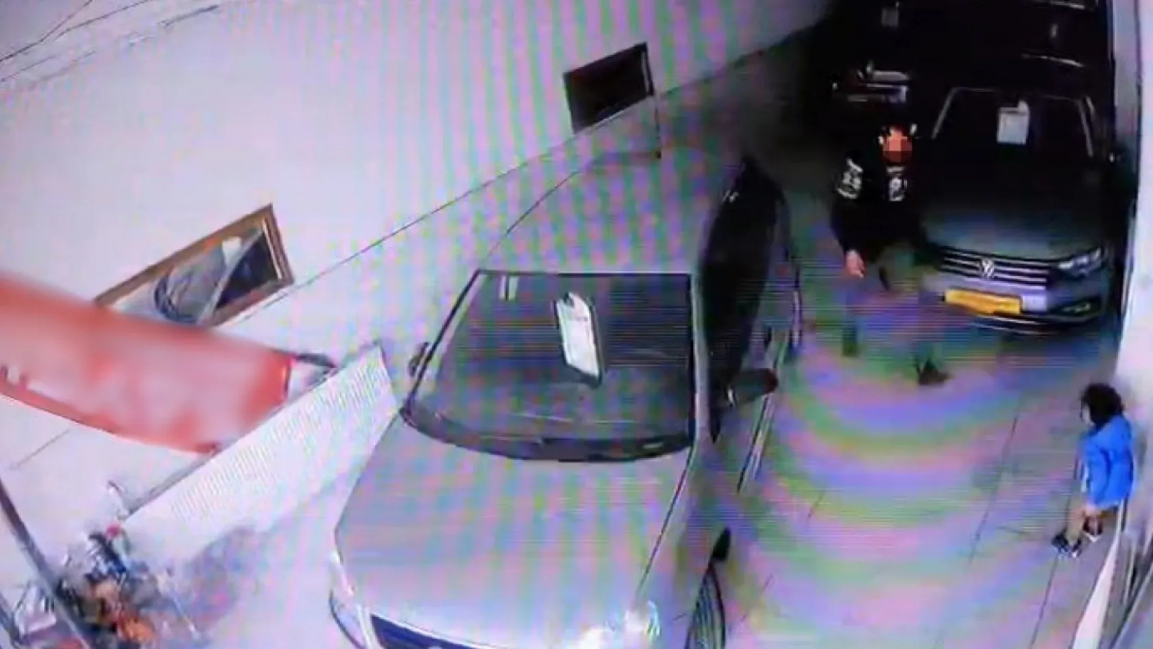 Denizli'de afacanların yangın tüpüyle oyunu işyeri sahibini korkuttu