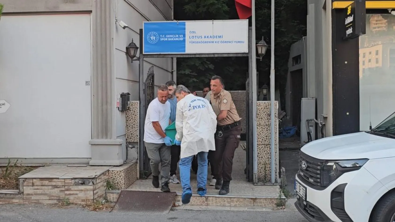 Ailesinin haber alamadığı tıp fakültesi öğrencisi yurt odasında ölü bulundu