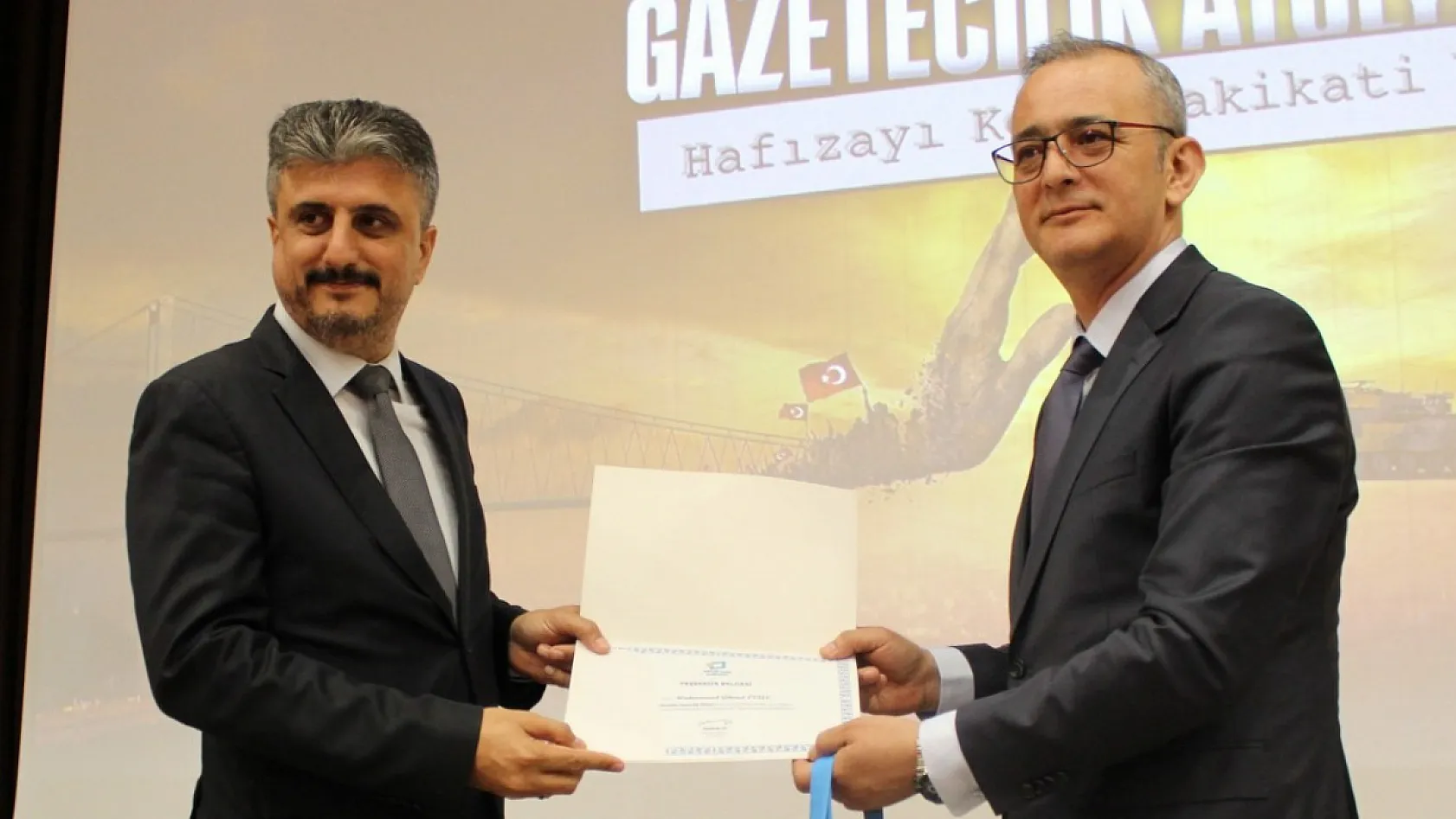 Akdeniz Üniversitesi'nde 15 Temmuz Manşetleri Gazetecilik Atölyesi düzenlendi