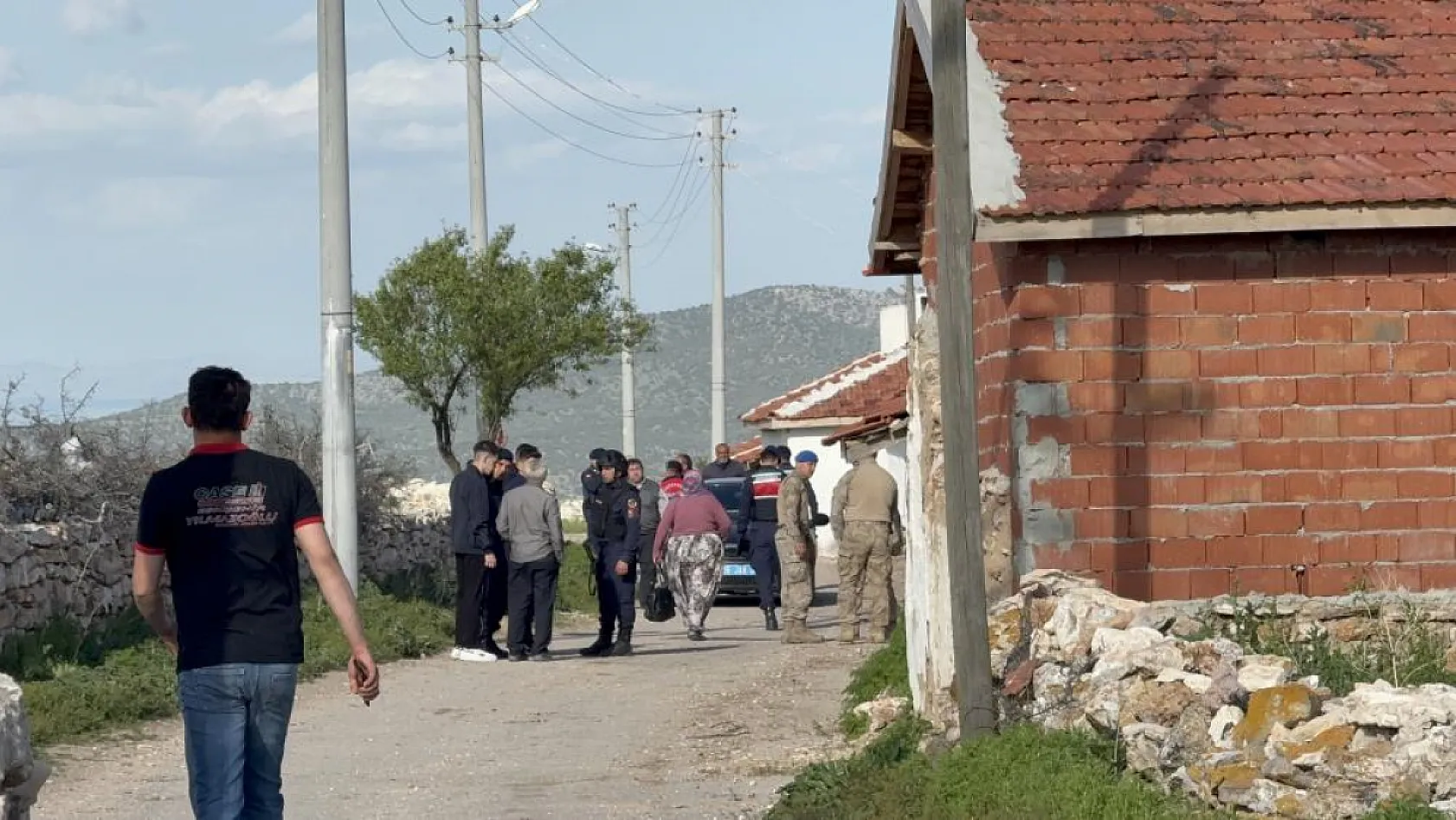 Akrabalar arasında 'arazi' kavgası kanlı bitti: 1 ölü, 2 yaralı