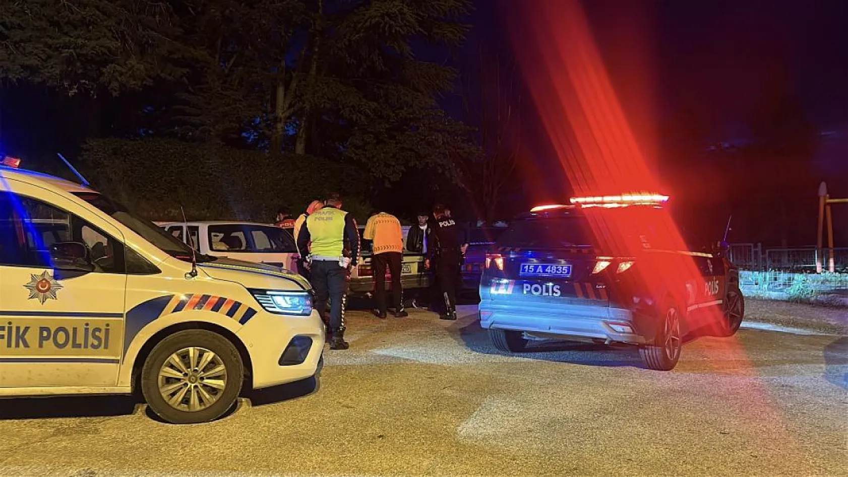 Alkollü sürücü 'dur' ihtarına uymayarak kaçtı, yakalanınca da cezaları hesaplama derdine düştü