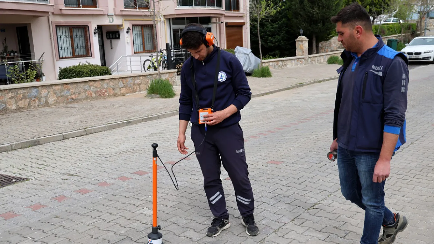 Muğla'da altın değil, su kaçağı arıyorlar