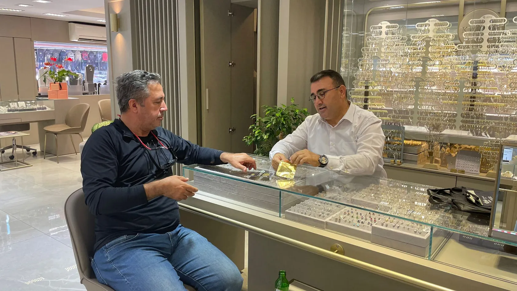 Altın Fiyatları Haftaya Düşüşle Başladı: 'Şu An Çok Güzel Bir Alım Fırsatı'