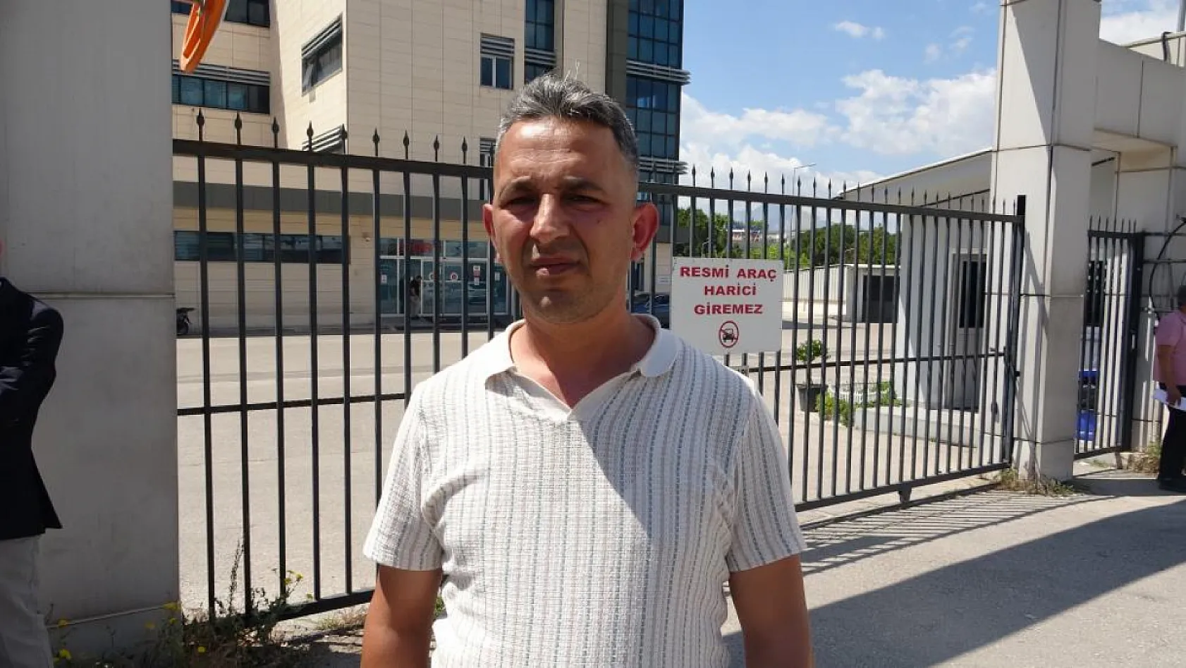 Antalya'da alacak-verecek kavgasında öldürülen adamın oğlu konuştu: 'Borç babamın değildi, suçsuz yere hunharca katledildi'