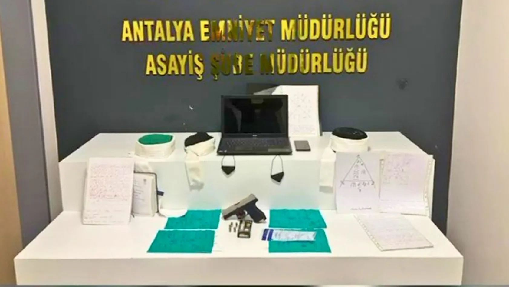 Antalya'da Dini duyguları istismar ederek 2 milyon liralık vurgun yapan 2 şahıs tutuklandı