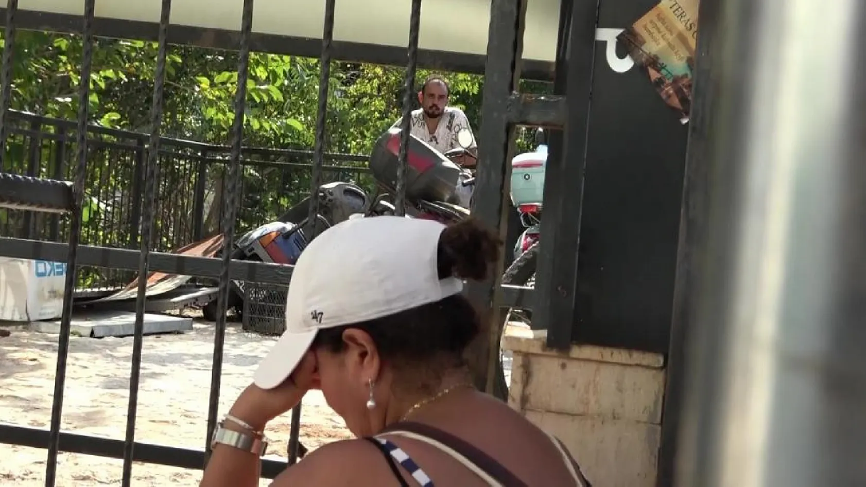 Antalya'da Fransız turistin 3 saatlik vicdan nöbeti