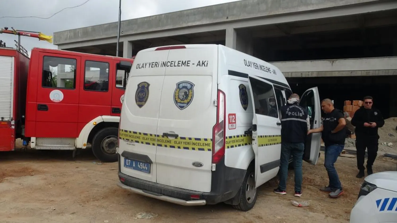 Antalya'da inşaat halindeki binada erkek cesedi bulundu
