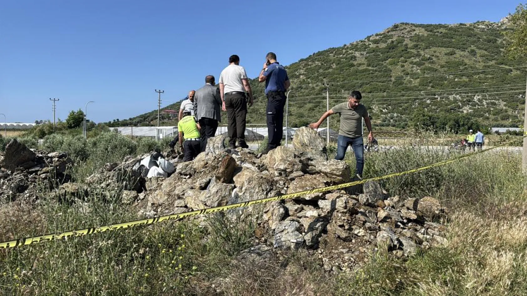 Antalya'da kayalık alanda kaza yapan motosikletin sürücüsü hayatını kaybetti