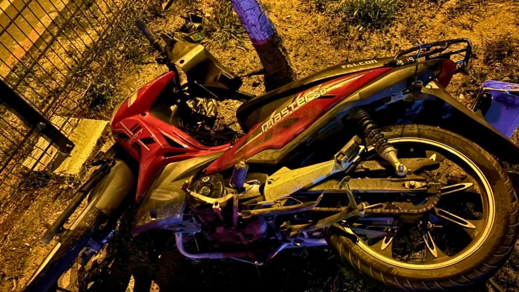 Antalya'da kontrolden çıkan motosikletin sürücüsü hayatını kaybetti