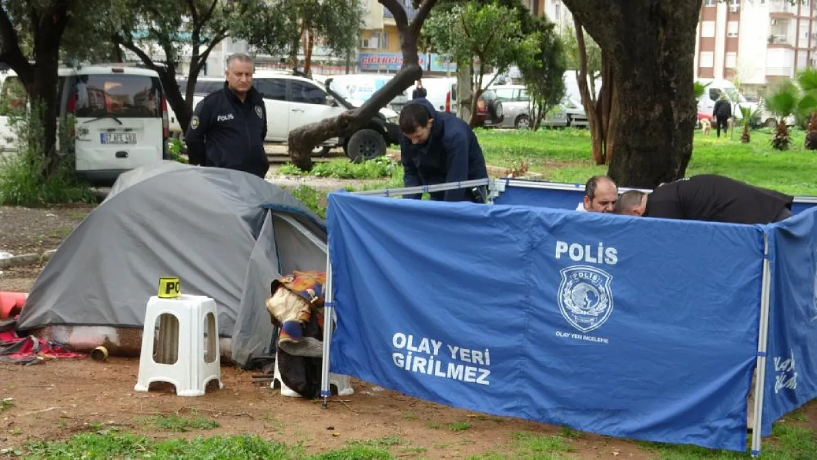 Antalya'da parka kurduğu çadırda yaşayan adam ölü bulundu