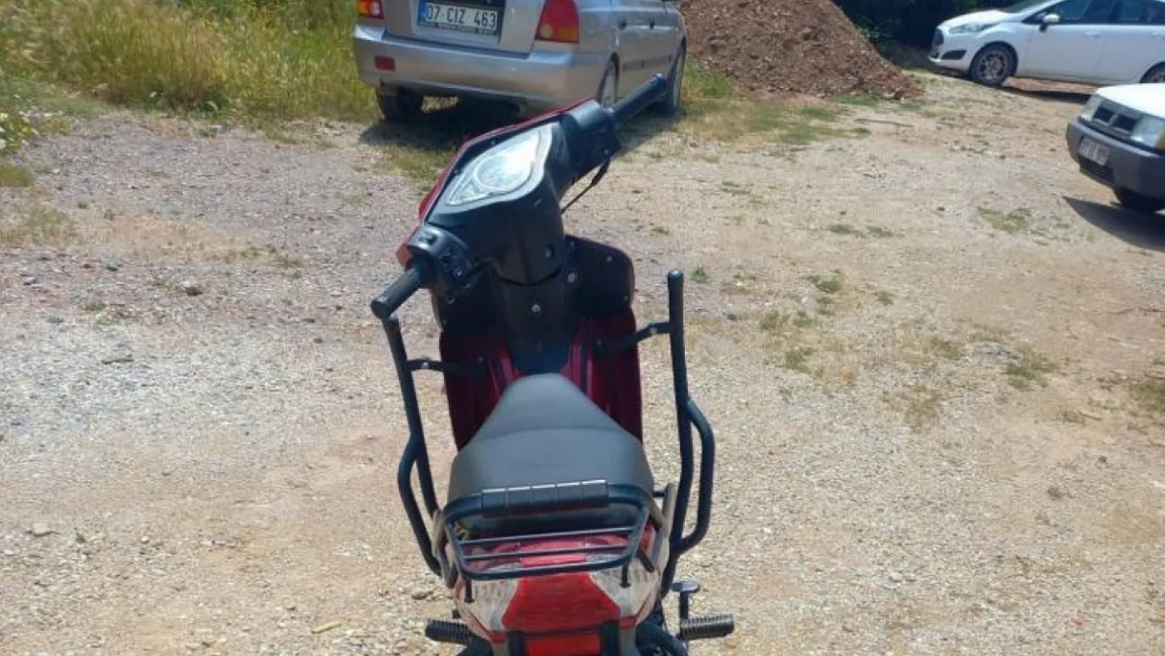 Antalya'da polisin plakanı neden kapattın sorusuna 'Ceza yazıyorlar' cevabını verdi