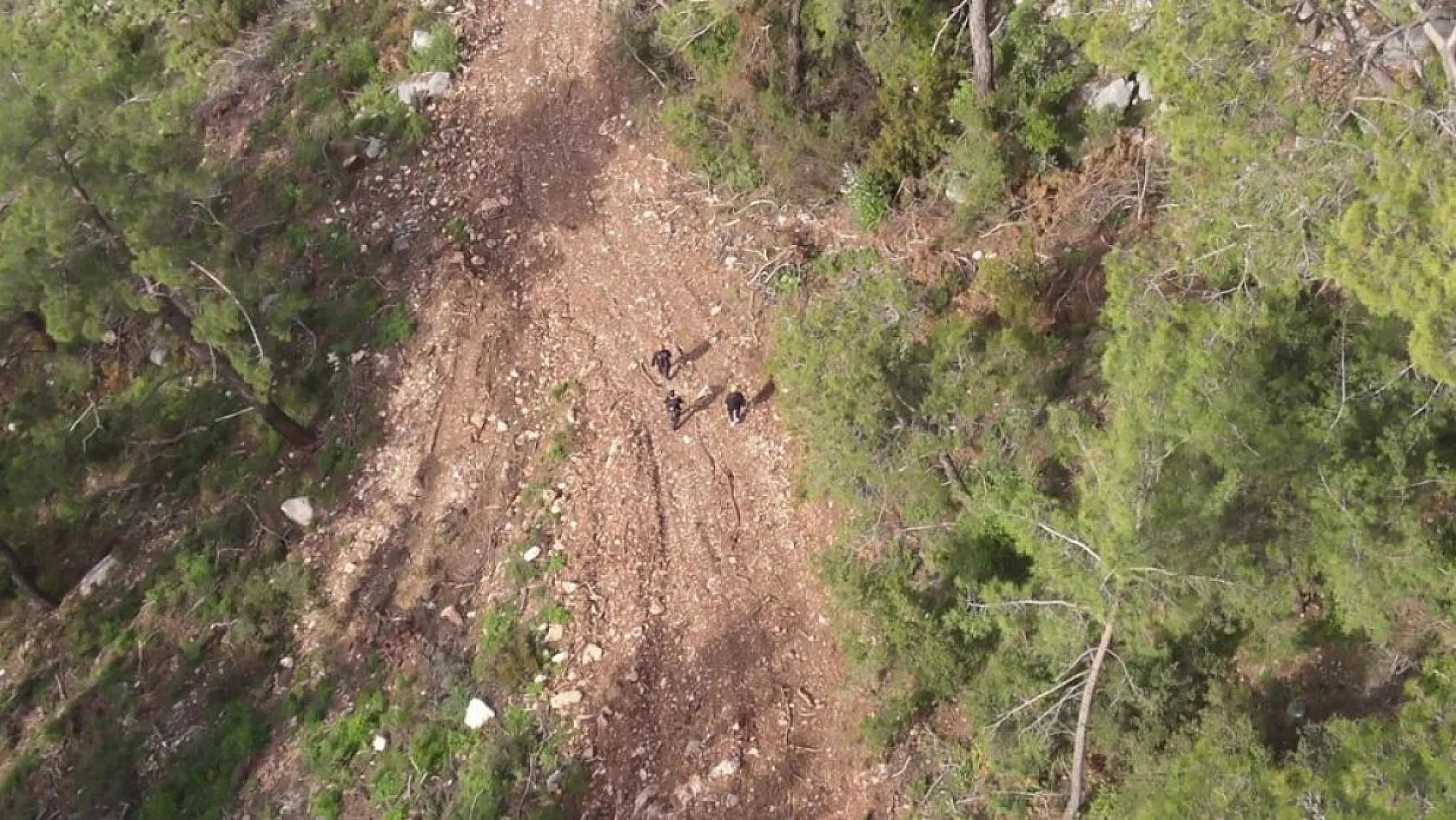 Antalya'da yürüyüşe çıktığı dağlık alanda kayboldu: AFAD ekiplerince dronla bulundu