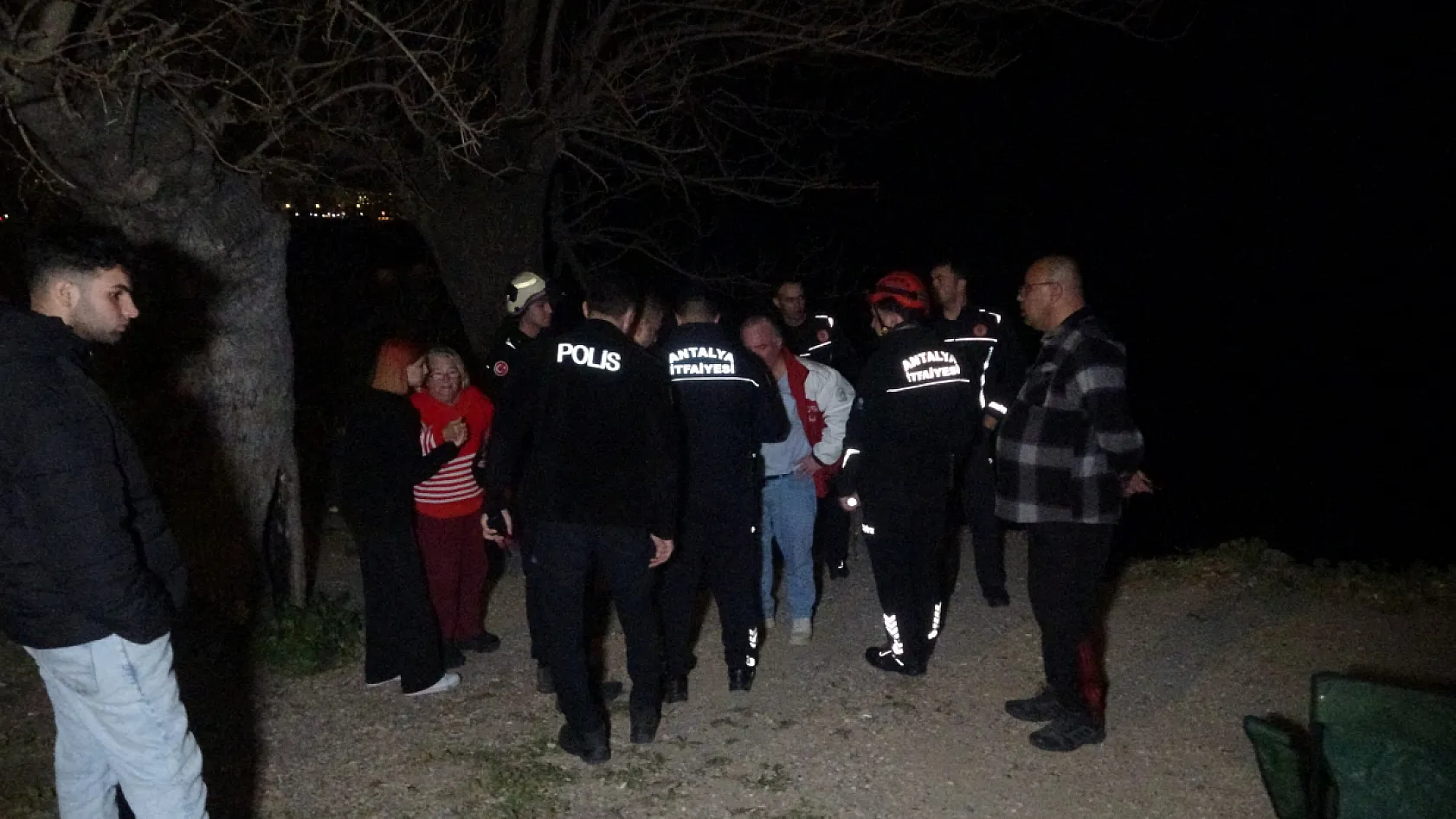 Antalya'da falezlerden düşen kadın hayatını kaybetti