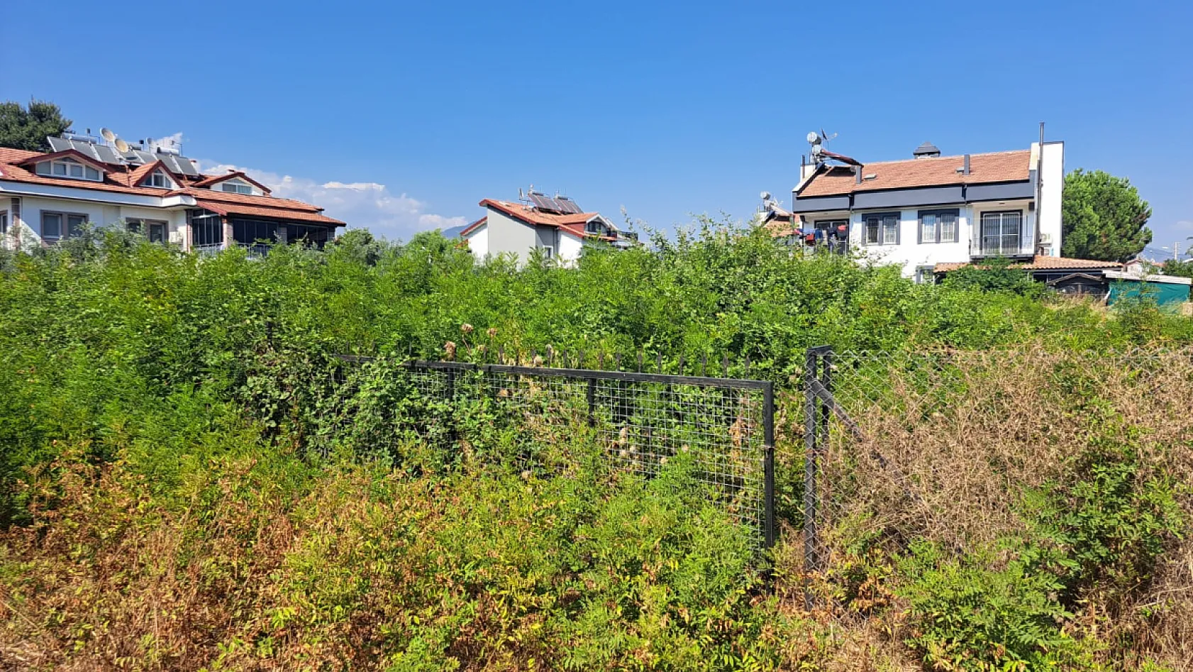 Fethiye Belediyesi'nden arsa sahiplerine temizlik uyarısı