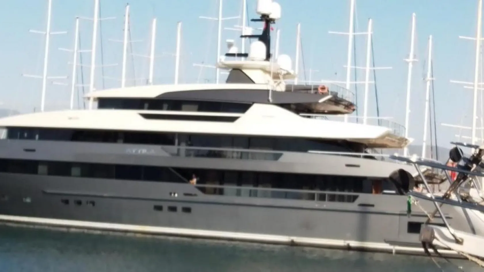 Süper yat 'Attıla' Fethiye'ye geldi