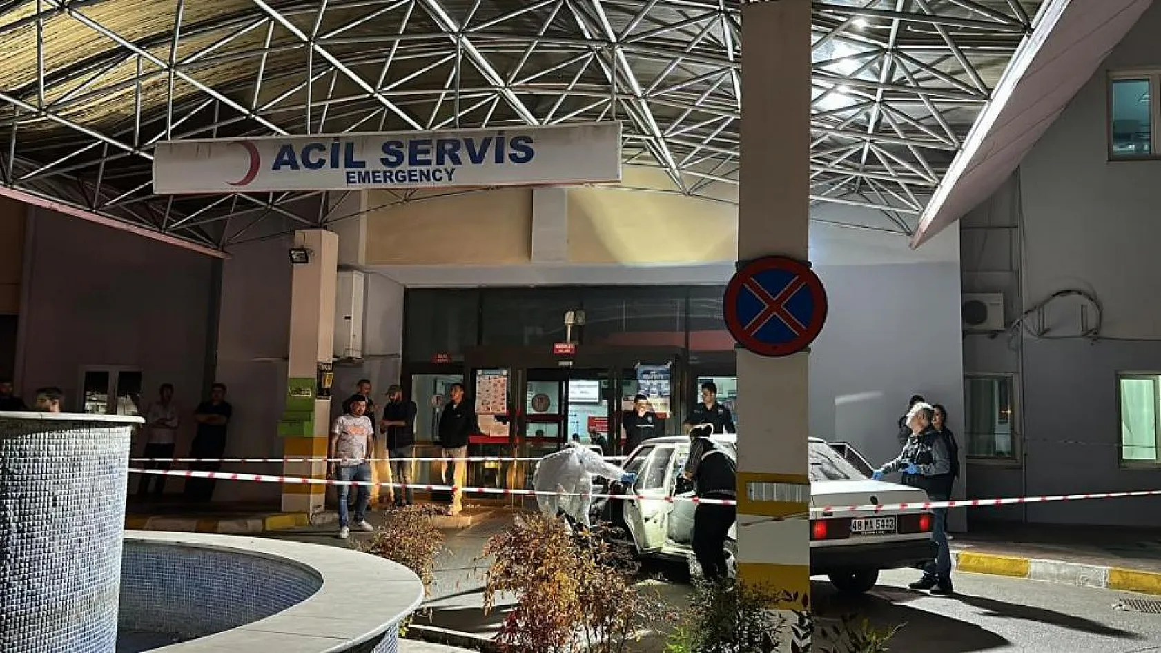 Fethiye'de silahla vuruldu, otomobilini hastaneye kadar sürdü