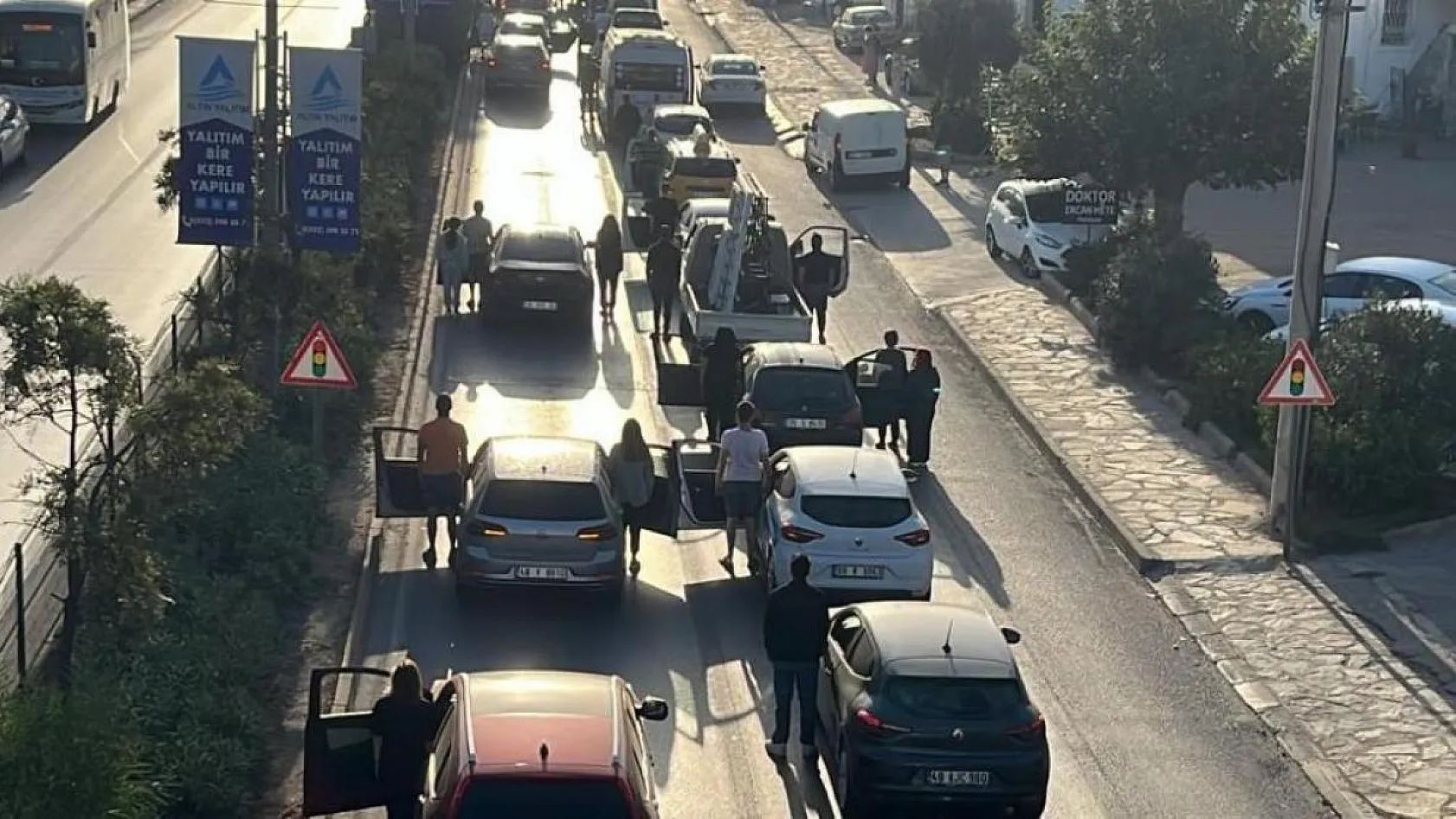 Anma etkinlikleri, meydandaki törenle başladı