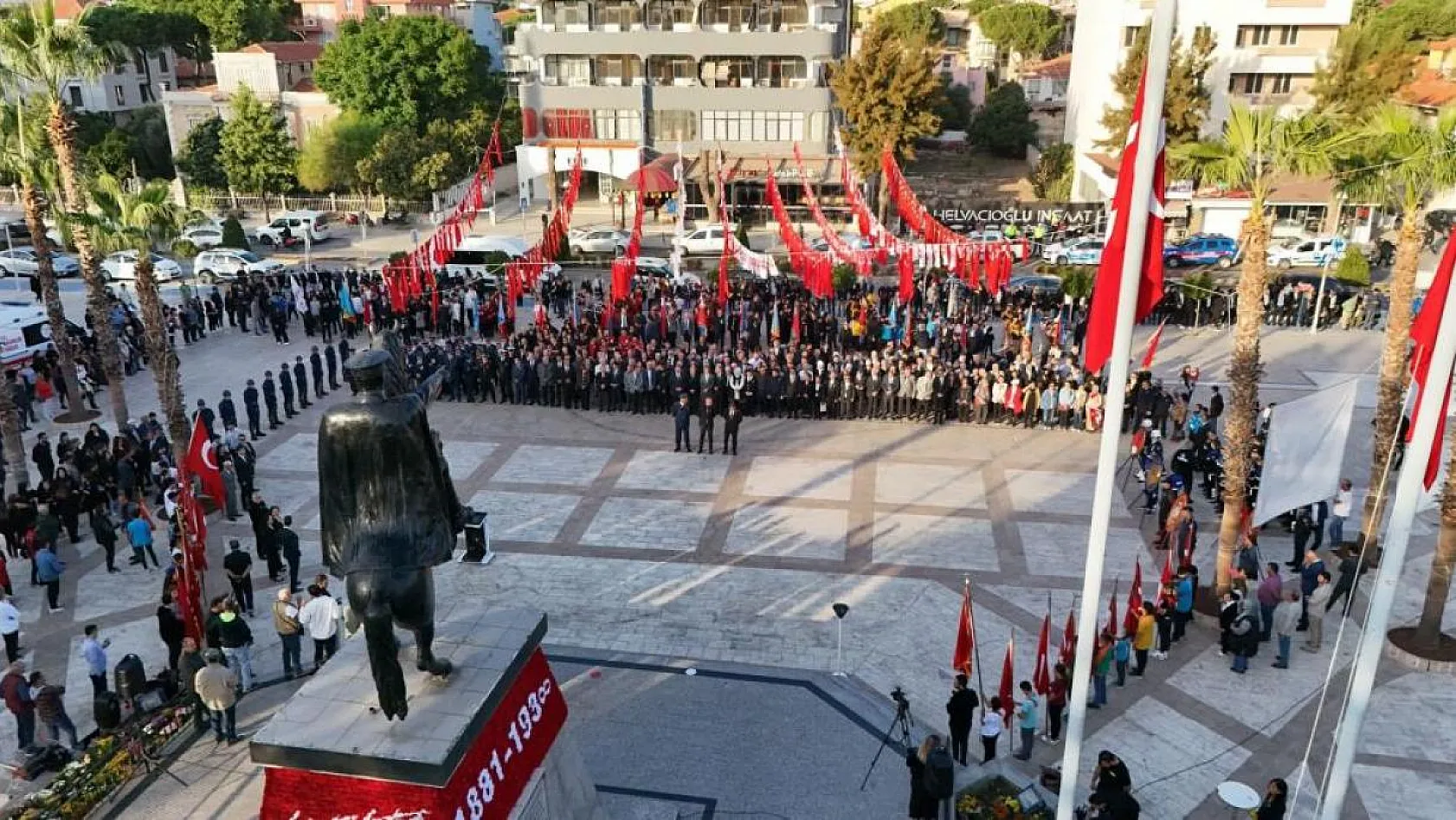 Atatürk törenle anıldı