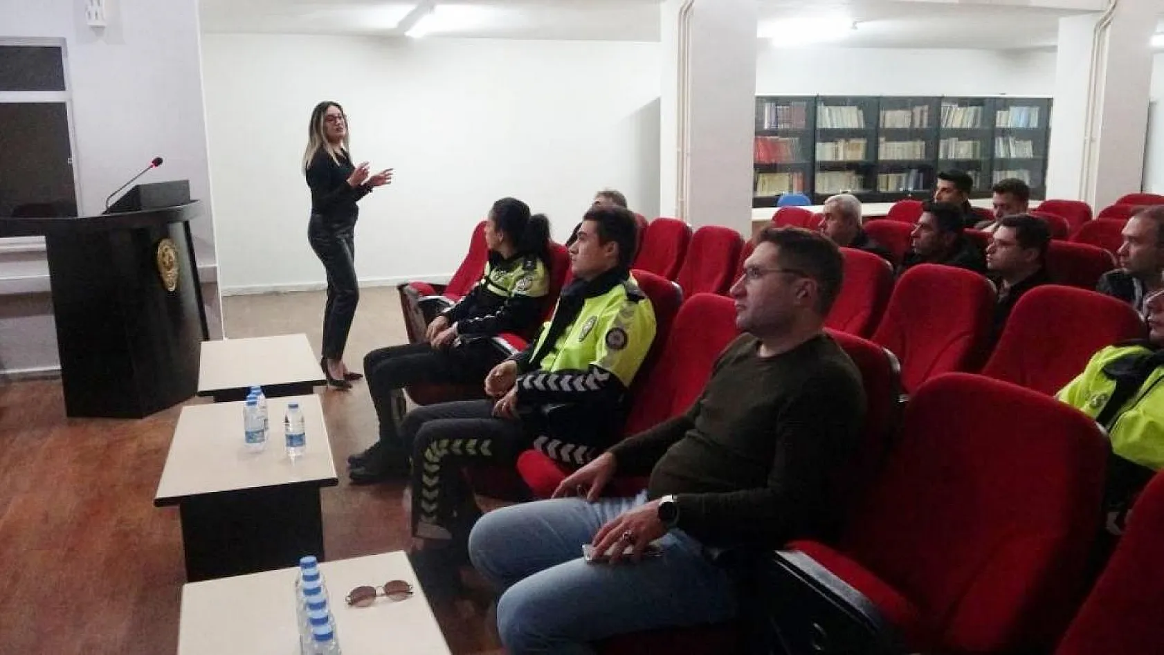 Muğla'da trafik polislerine eğitim