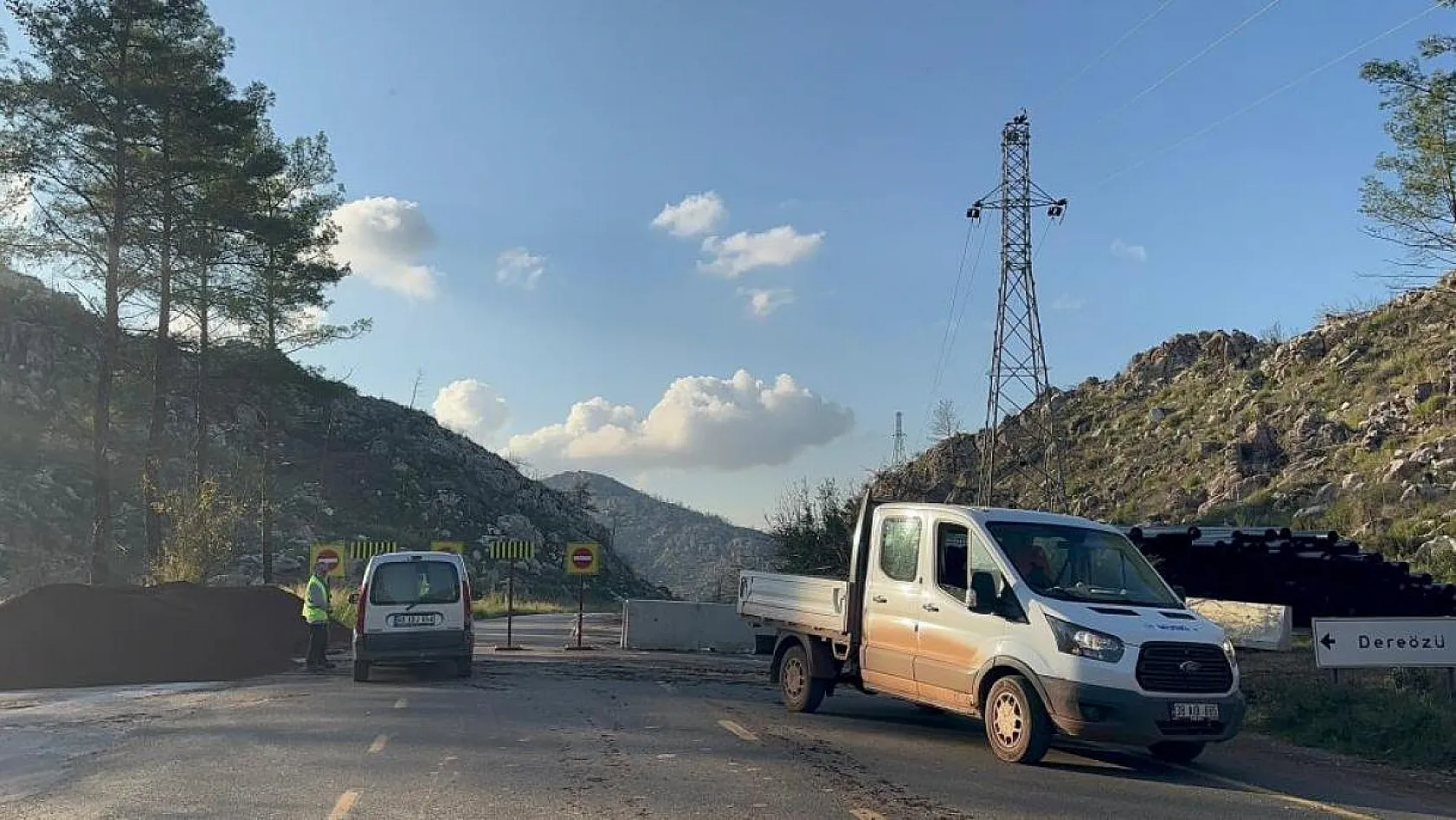 İçmeler-Turunç yolu bir ay trafiğe kapalı