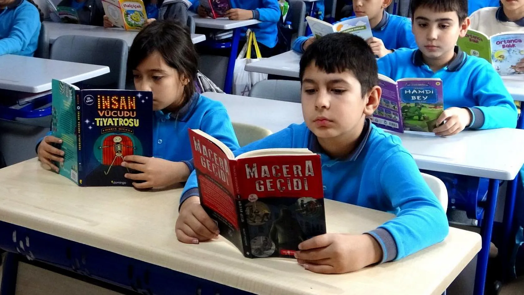 'Bir Kitap Bir İnsan Projesi' yoğun ilgi gördü