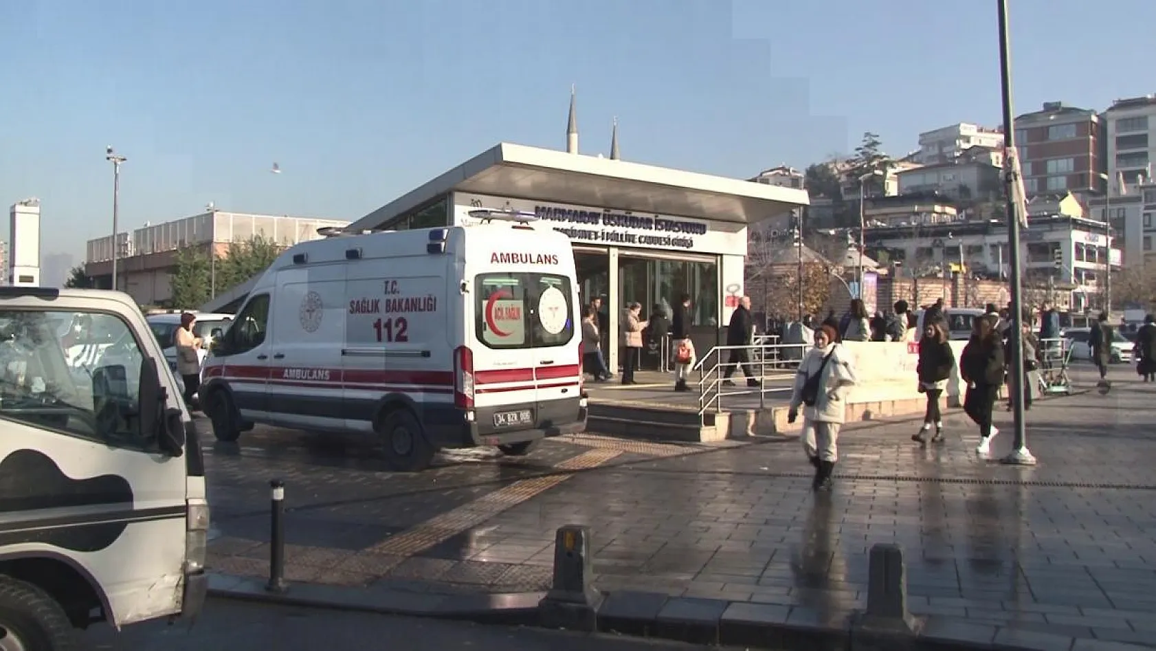 Raylara atlayarak intihar eden şahıs hayatını kaybetti