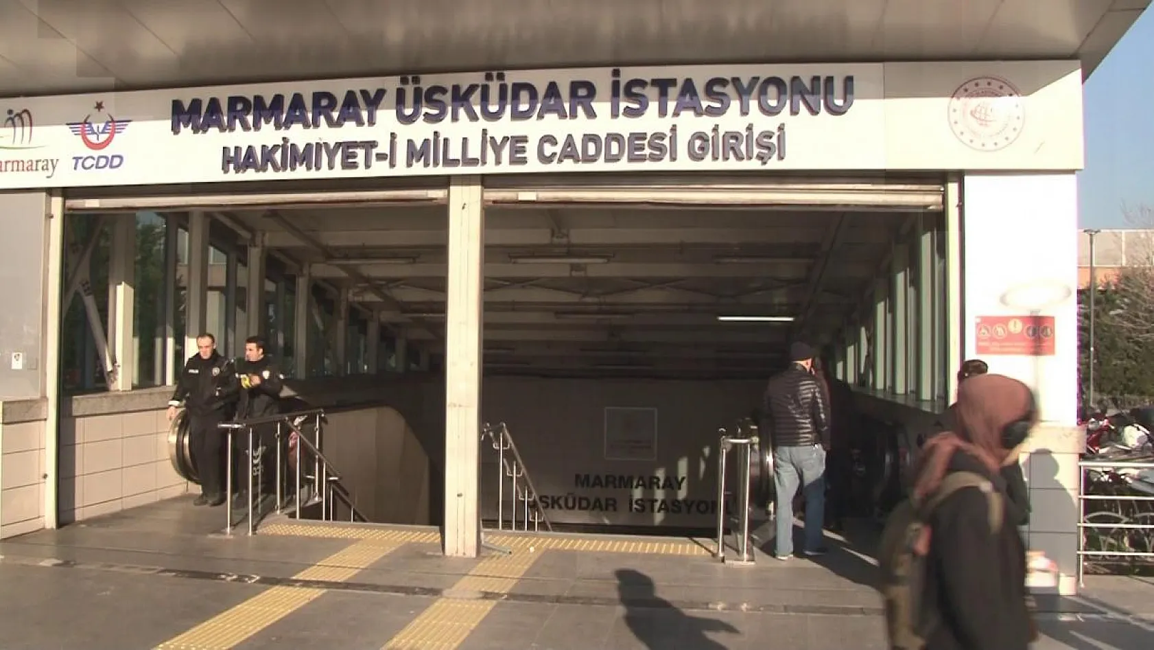 Raylara atlayarak intihar eden şahıs hayatını kaybetti