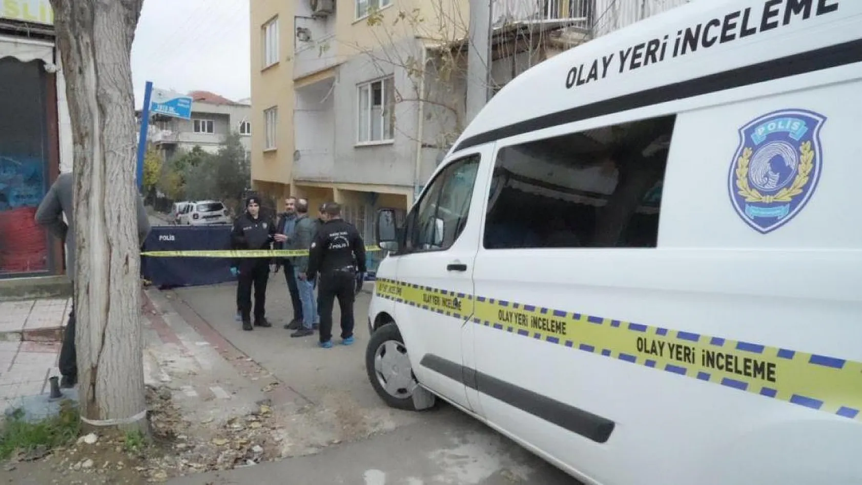 3. kattan düşen yaşlı adam hayatını kaybetti