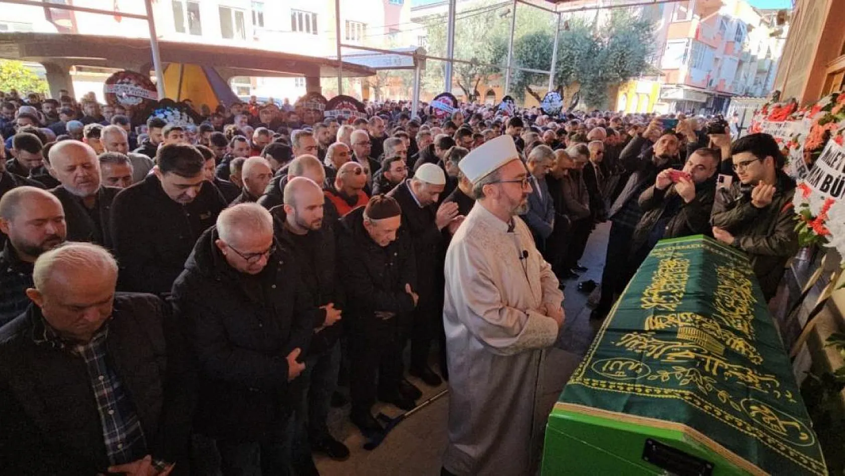 Motosiklet kazasında ölen Öğünçlü, son yolculuğuna uğurlandı