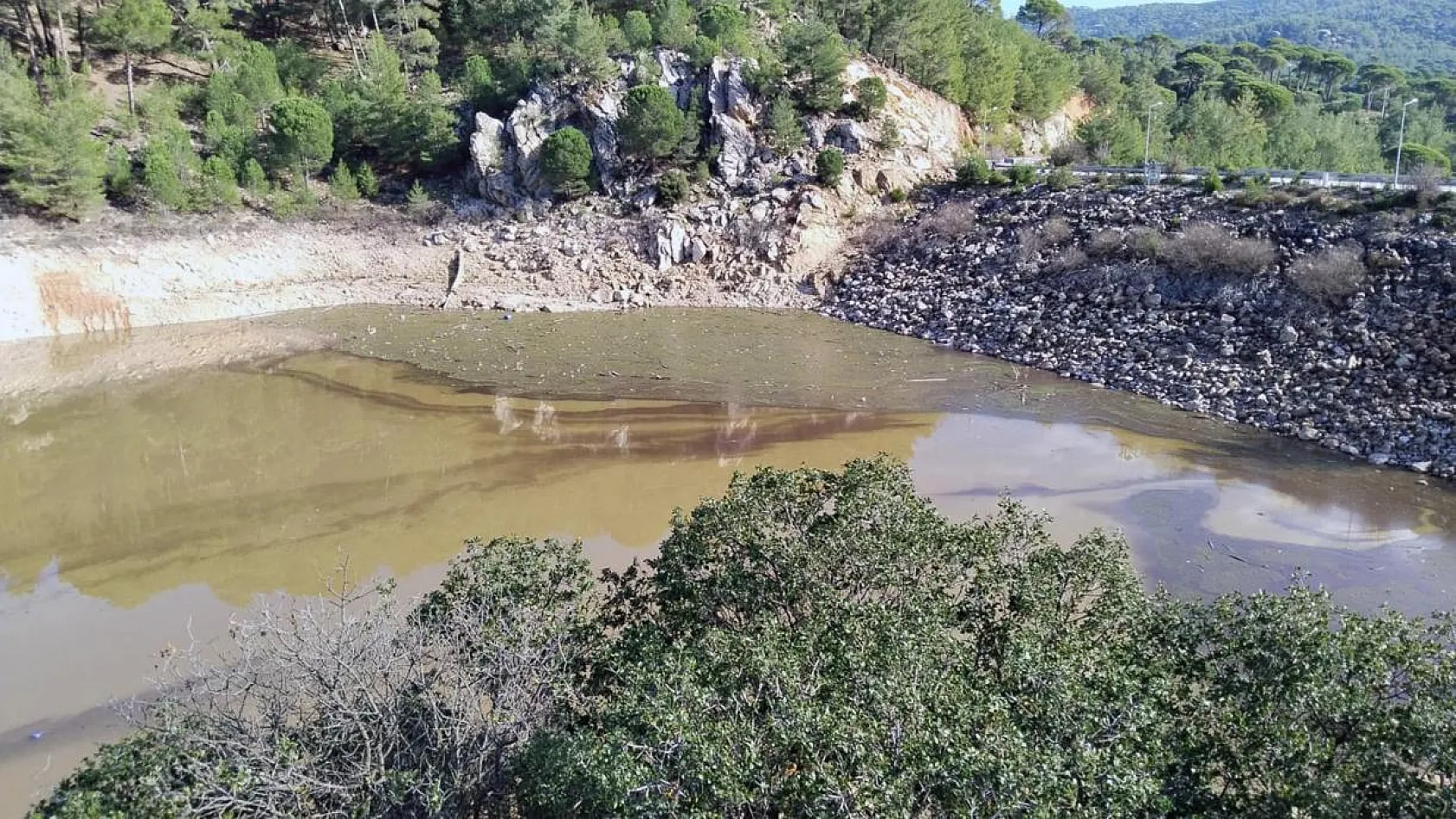 Geyik Barajı kirlilik tehdidi ile karşı karşıya