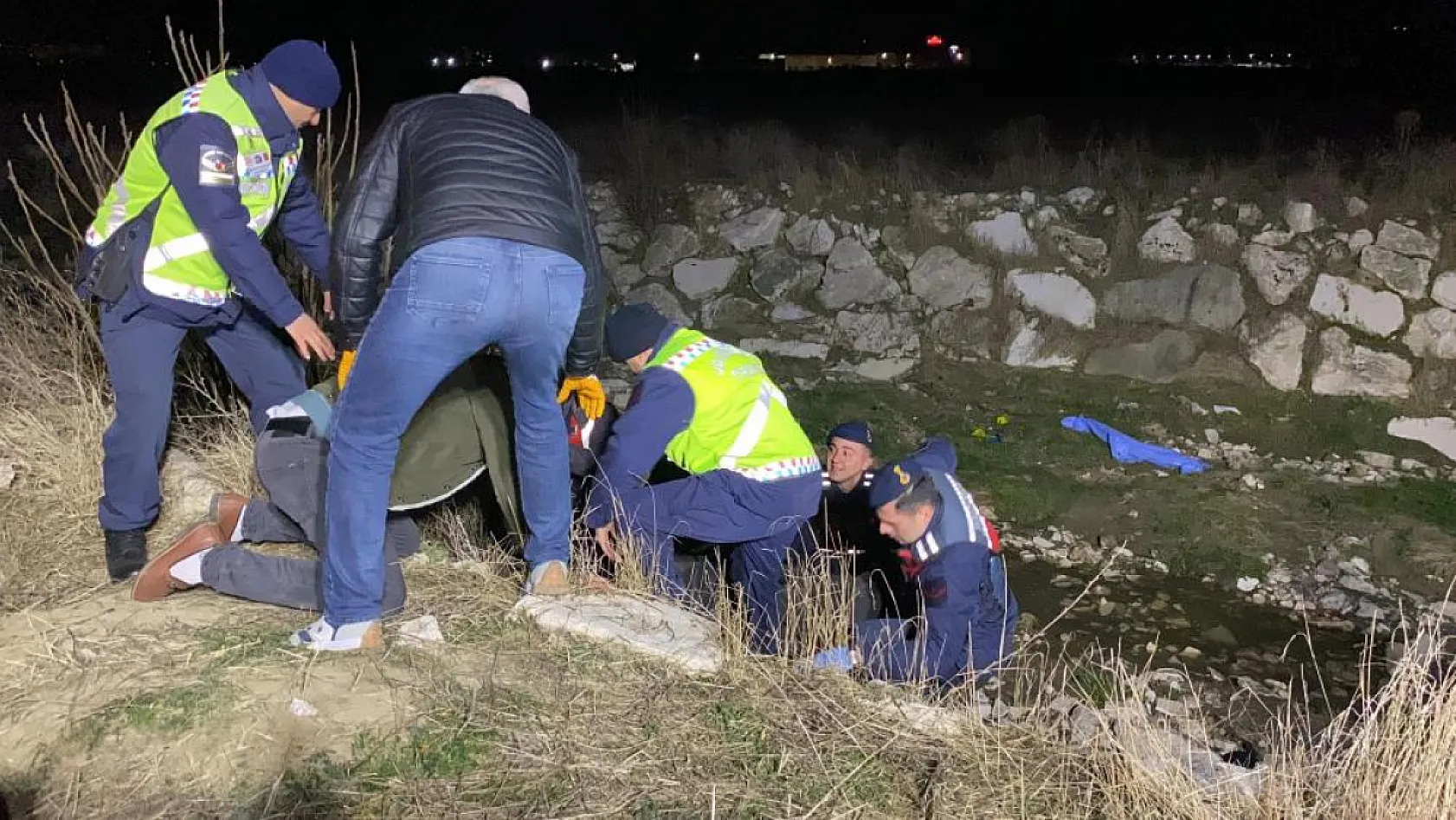 Kayıp olarak aranan genç, su kanalında kaza yapmış halde ölü bulundu