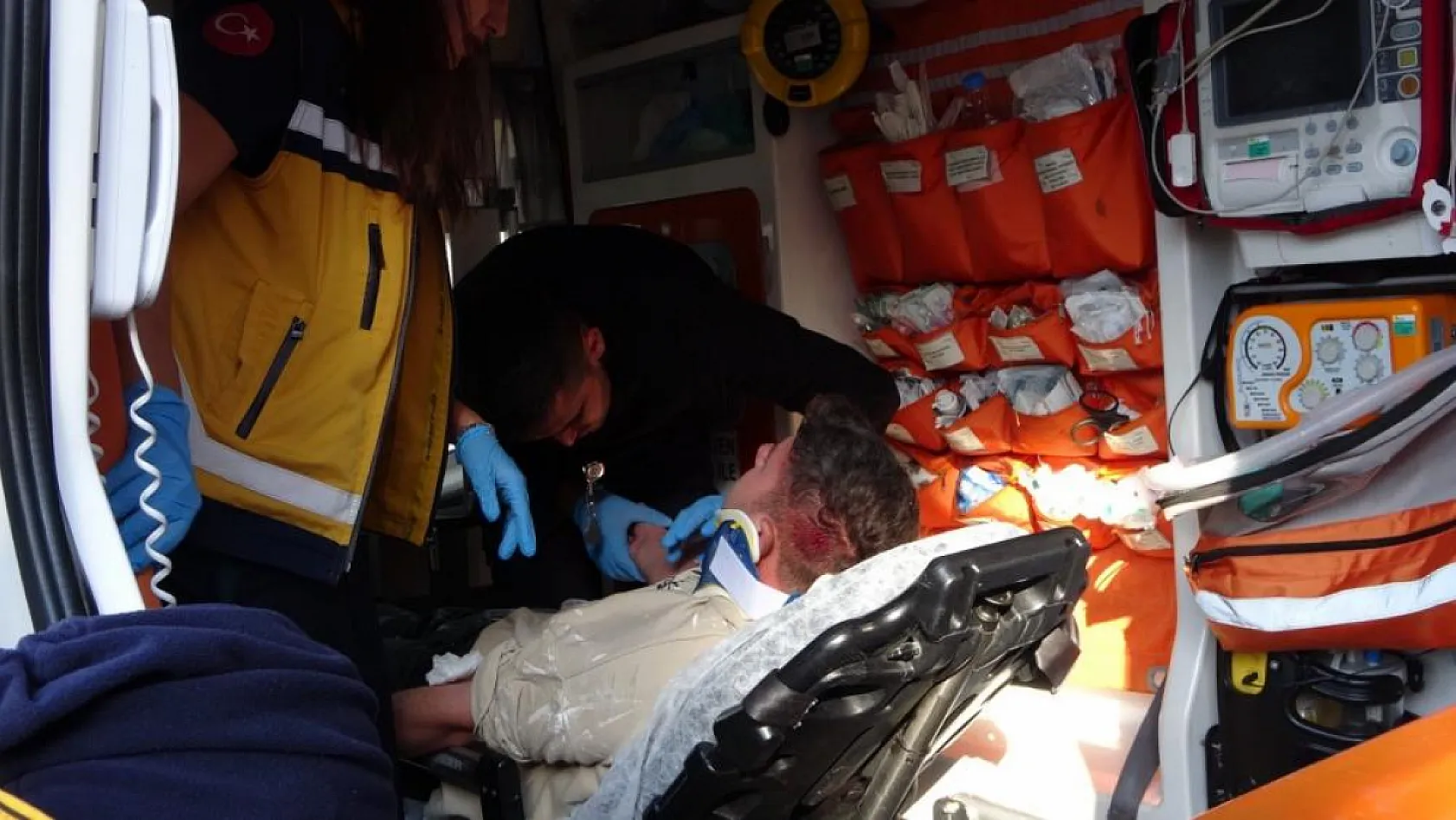 Otomobille motosiklet çarpıştı, kazada 1 yaralı