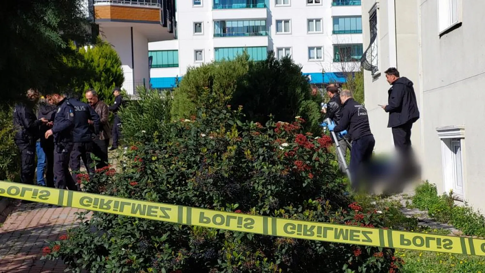 Eşinin kayıp başvurusu yaptığı kadın öğretmen ölü bulundu